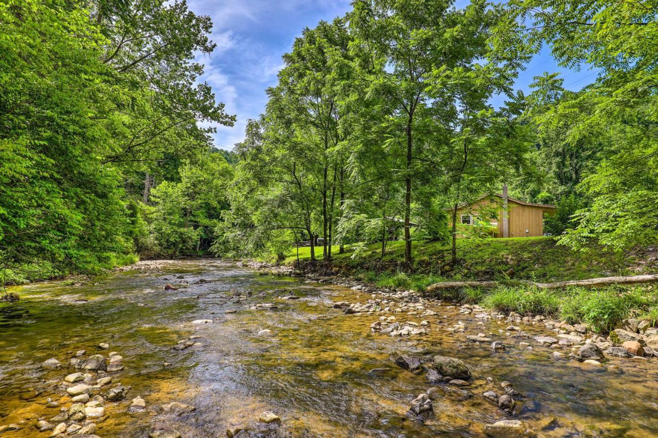 הוילה Hot Springs Marshall Cabin Retreat With Porch, On-Site Creek! מראה חיצוני תמונה