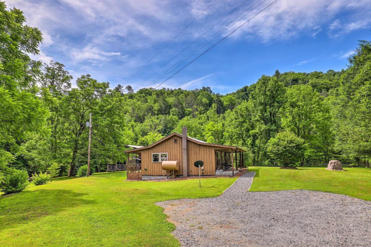 הוילה Hot Springs Marshall Cabin Retreat With Porch, On-Site Creek! מראה חיצוני תמונה